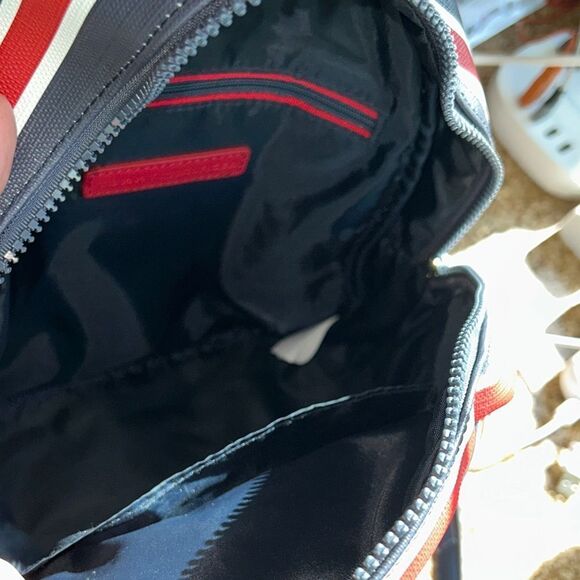 Tommy Hilfiger 🇺🇸 Nautical🛥️Striped Backpack🎒Adj straps roomy interior Vegan 🌱 - Picture 14 of 17